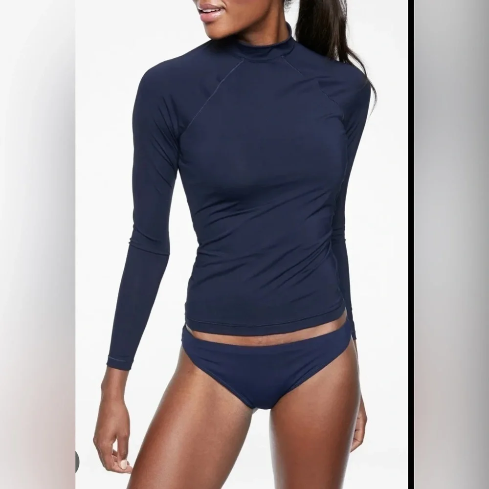 NWT Athleta North Point Rashguard Dress Blue Size Small.